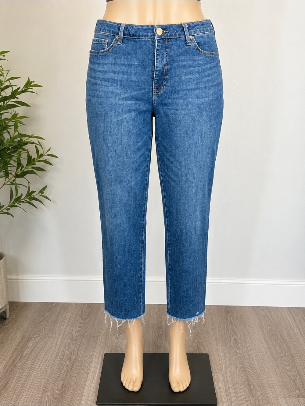 Seven7 Jeans Womens 16 Straight Leg Cropped Raw Hem Stretch Medium Wash Denim